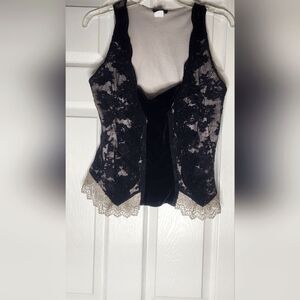 Kay Celine M Black Lace Crochet Velvet Lined Embroidered Slvles Bustier Bodysuit